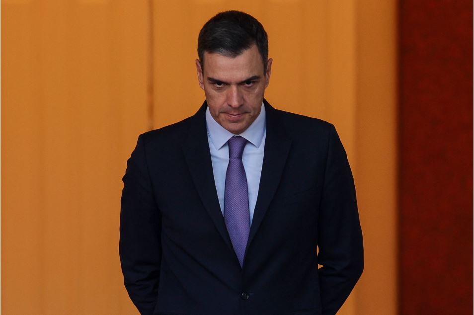 No pongas esa cara, hombre... begoño tiene rabo.. asúmelo....JPG